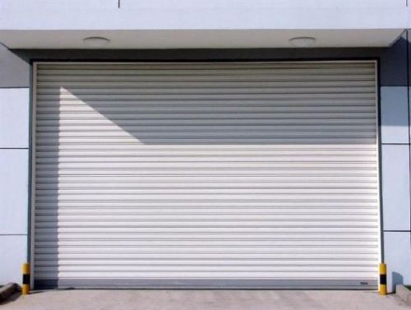 选购卷帘门价格指南：让你的店铺更安全更美观